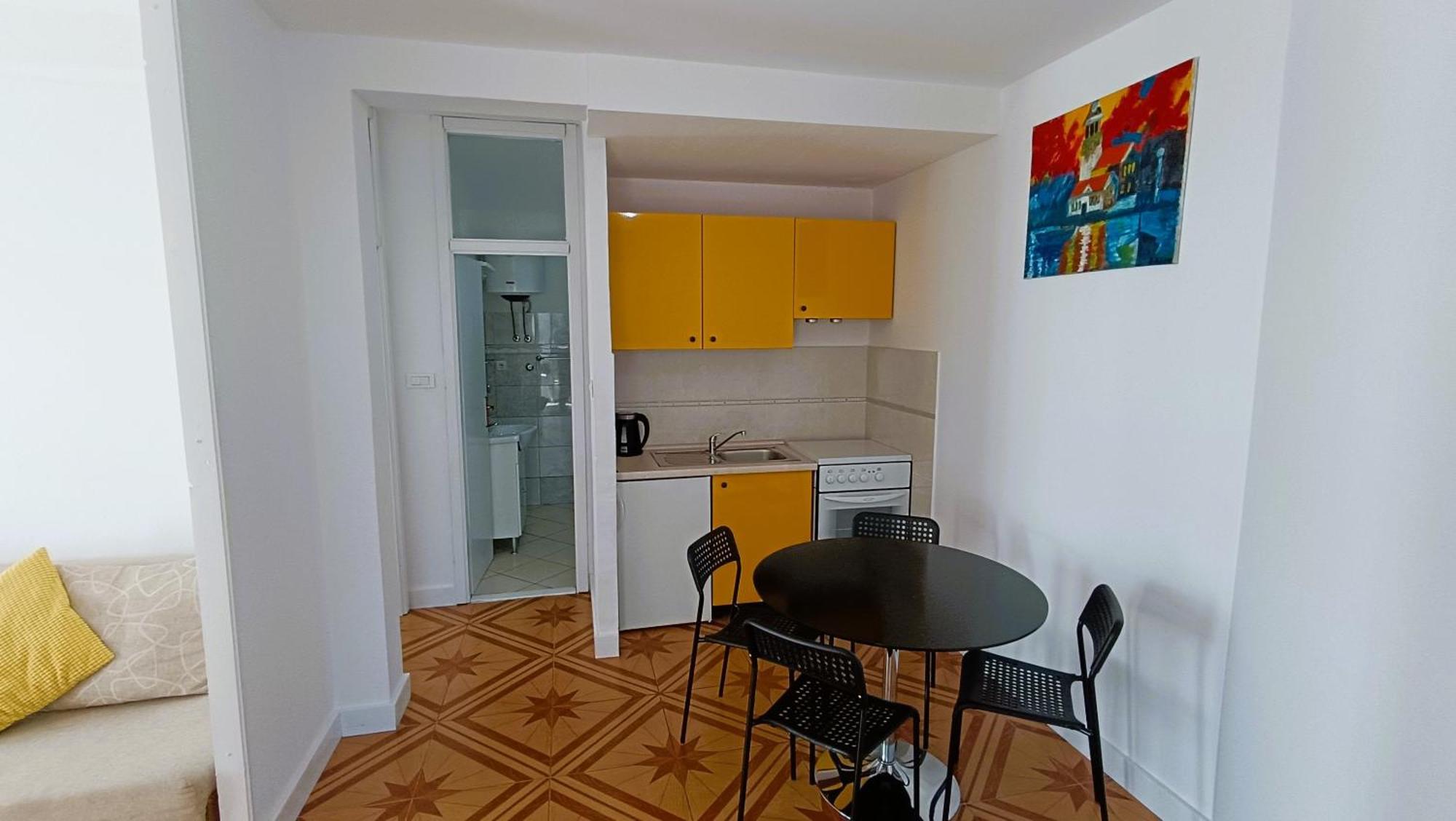 Apartments Ella Makarska Exterior photo